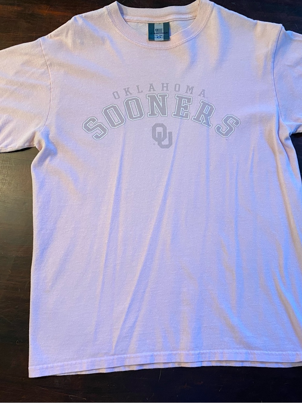 Pink Oklahoma Sooners T-Shirt, Size Medium